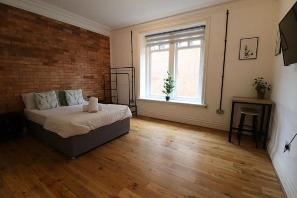 Flat 11, 10 St John’s Road, BH5